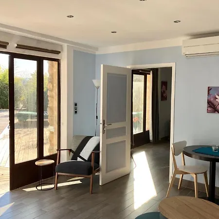 Hébergement de vacances Gîtes Lumière En Luberon Céreste